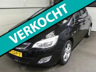 Opel Astra 1.4 Edition - Cruise Control - Mooie auto!