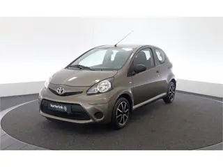 Toyota Aygo 1.0 VVT-i Now (bj 2013)