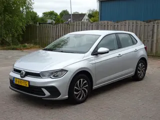 Volkswagen Polo 1.0 TSI Life Airco, navigatie, cpple carplay, licht metalen velgen, cruise controle,