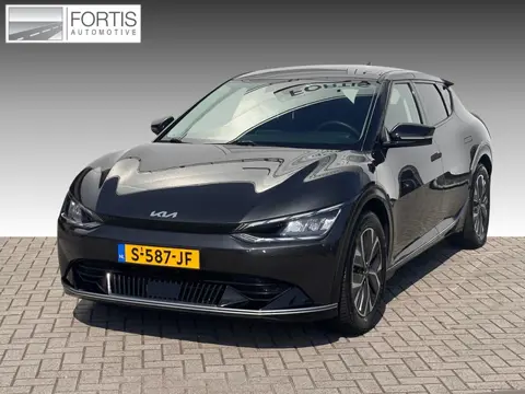 Kia EV6 Plus 77.4 kWh NL-AUTO | LEDER | SOH 100%| Trekhaak|