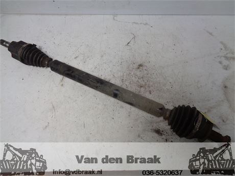 Skoda Fabia Hatchback 1.0 12V 2015-2021 aandrijfas rechts voor