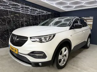 Opel Grandland X 1.2 Turbo Ultimate /Luxe uitvoering\ Pano / CarPlay / stoel verwarming , verkoeling