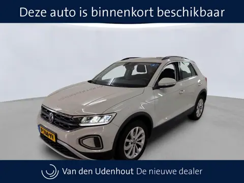Volkswagen T-Roc 1.5 TSI Life Business Ascot grey | Stoelverwarming | Keyless | Navigatie | Acc