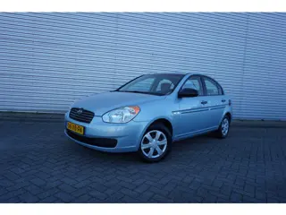 Hyundai Accent 1.6i Dynamic Airco / Elektr. ramen / Trekhaak / NAP