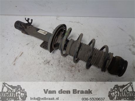 Skoda Fabia Hatchback 1.0 12V 2015-2021 Veerpoot voorzijde