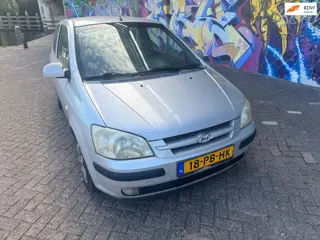 Hyundai Getz 1.3i GLS inruil koopje voor handige Harry remmen onderin en stuurpomp hoorbaar