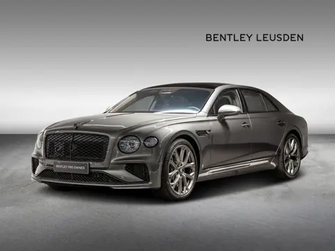 Bentley Flying Spur V8 Hybrid |Touring|Rotating|Comfort|Panoramic