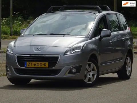 Peugeot 5008 1.2 PureTech Style 7PERSOONS PANO/CLIMA/CRUISE