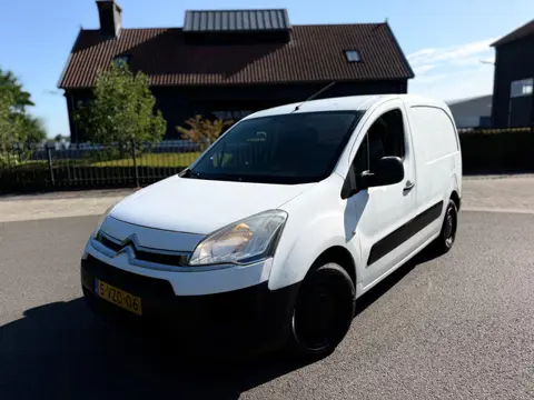 Citroen Berlingo 1.6 HDI 500 Comfort Economy Airco rijd en schakelt zeer goed Marge!