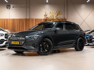 Audi E-tron E-tron 50 Quattro Launch edition plus 71 kWh, Pano, Apple Carplay, 22" Velgen, Black Opt