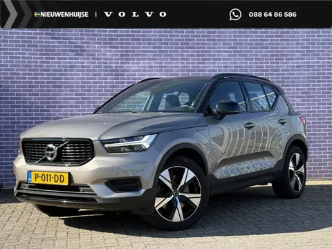 Volvo XC40 1.5 T4 Recharge R-Design | Trekhaak | 360º Camera | Adaptieve cruise | Stoel/stuurverwarm
