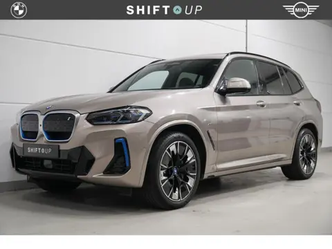 BMW iX3 80 kWh M-Sport | Panoramadak | Harman Kardon | Head Up