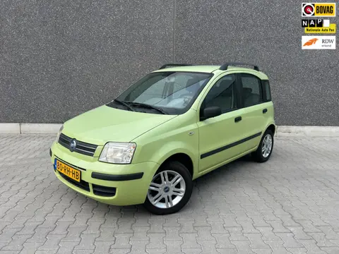 Fiat Panda 1.2 Emotion | NIEUWE DISTRIBUTIERIEM | AIRCO | CLIMATE CONTROL | ELEK RAMEN | APK T/M 20-