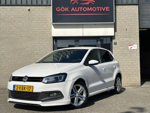 Volkswagen Polo 1.2 TSI Highline / 3x R-line / Clima / Navi / LED / LM Velgen / Cruise Control