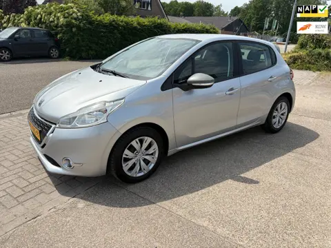 Peugeot 208 1.2 VTi Access