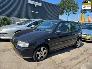 Volkswagen Polo 1.6 automaat km zijn origineel nap