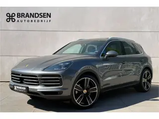Porsche Cayenne 3.0 E-Hybrid ACC-Luchtvering-Burmester-Trekhaak-Head up-Pano-22"-Keyless