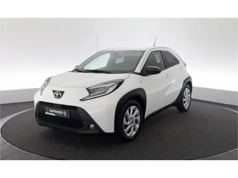 Toyota Aygo X 1.0 VVT-i MT first (bj 2023)