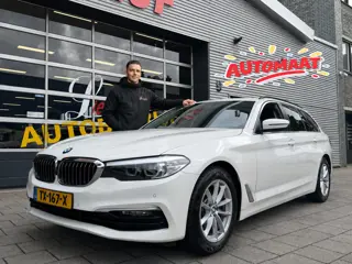 BMW 5-serie Touring 520i Executive - Panorama dak -Schuifdak I Navigatie I Airco I LED I PDC I Sport