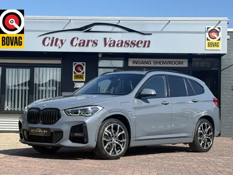 BMW X1 xDrive25e M sport plug-in hybride full options soh 86.9% pano navi climate ctr M spoiler pakk