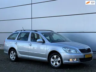 Skoda Octavia Combi 1.2 TSI Ambition Business Line 2e Eignr |Xenon |Park Sensor |Navi |Airco |Trekha