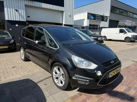 Ford S-Max 2.0 EcoBoost Titanium 7p. LEES TEKST