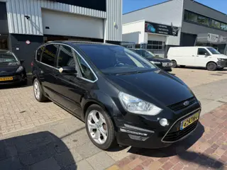 Ford S-Max 2.0 EcoBoost Titanium 7p. LEES TEKST