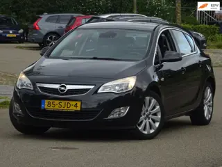 Opel Astra 1.4 Turbo Cosmo BJ2011 NAP/AIRCO/NAVI/CRUISE/APKA