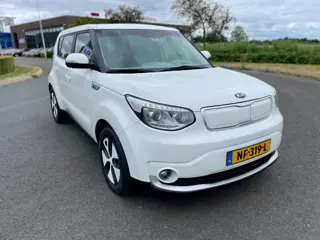 Kia Soul EV ExecutiveLine 27kWh, AUTOMAAT, 1E EIG, NAP, VOLLEDIGE OH BESCHIKBAAR!