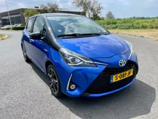 Toyota Yaris 1.5 Hybrid Premium, Bi-Tone, Aut, Trekhaak, Navi, Cam, Cruise/Climate control, Keyless,