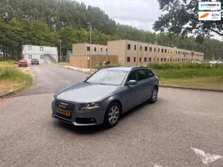 Audi A4 Avant 2.0 TFSI Pro Line Business Loopt in noodloop
