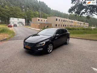 Volvo V60 2.4 D6 AWD Plug-In Hybrid Summum