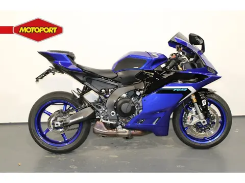 Yamaha YZF R9 (bj 2025)