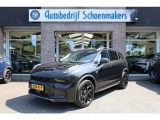 Lynk & Co 01 1.5 261PK! BLACKLINE! 360-CAMERA PANO/SCHUIF INFINITY DAB NAVI CARPLAY STOELVERWARMING 