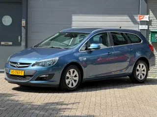 Opel Astra Sports Tourer 1.4 Turbo Blitz