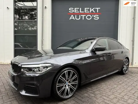 BMW 5-serie 520i High Executive Edition M-Sport NAP Schuifdak/Leder/20 Inch/HK/Car Play/LED/Memory/3