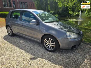 Volkswagen Golf 2.0 FSI Sportline Leer, AIRCO, Cruise controle, trekhaak, xenon