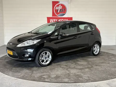 Ford Fiesta 1.25 Titanium, Parkeersensoren, Clima, Cruise control, Isofix, Blue tooth, Org NL auto, 