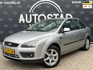 Ford Focus 1.6-16V Ghia Automaat / NL-Auto / NAP / APK / Airco