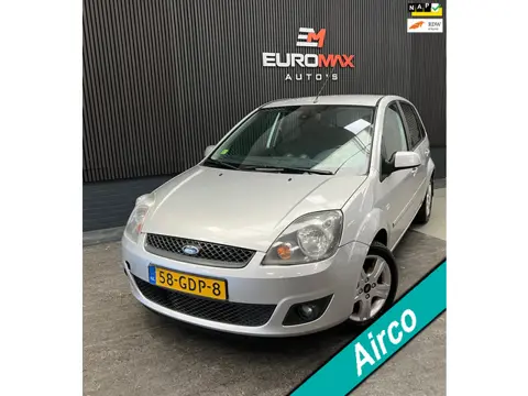 Ford Fiesta 1.3-8V Futura XL - 2e eigenaar - NAP - Airco - Parksensor.