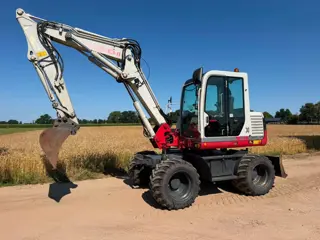 Takeuchi TB 175 W Graafmachine (bj 2004)