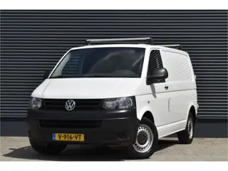 Volkswagen Transporter 2.0 TDI L1H1 BlueMotion Trekhaak - Navi - Stoelverw.