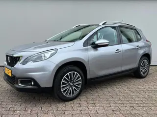 Peugeot 2008 1.2 PureTech | NL auto | Panoramadak | Trekhaak | Nieuwstaat! DK1079
