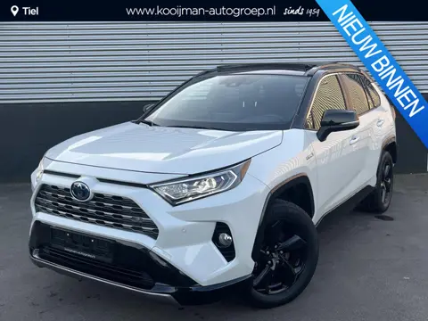 Toyota RAV4 2.5 Hybrid AWD Bi-Tone edition Trekhaak, Schuif/kanteldak, Dodehoekdetectie, Stoelverwar
