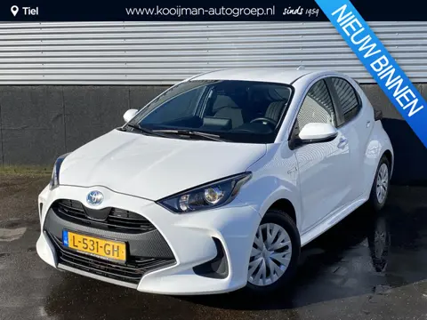 Toyota Yaris 1.5 Hybrid Active Nette Nederlandse auto, achteruitrij camera, navigatie Apple CarPlay/