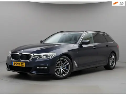 BMW 5-serie Touring 530i High Executive|M-pakket|HUD|Memory|Trekhaak|Camera|Leder