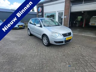 Volkswagen Polo 1.4-16V ''Comfortline" Airco - 5 Deurs !!! 75 Pk