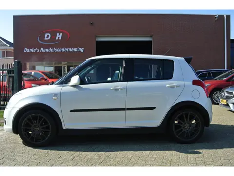 Suzuki Swift 1.3 Shogun airco apk 27-11-2026 inruil mogelijk nap
