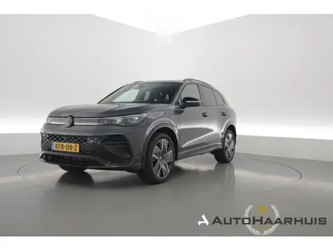 Volkswagen Tiguan 1.5 eHybrid R-Line Edition 272pk | HUD | 360cam | Massage | IQ. Light | Stoel- Stu