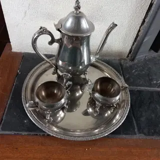 Verzilverde koffie/ roomstel - koffiekan - roomset